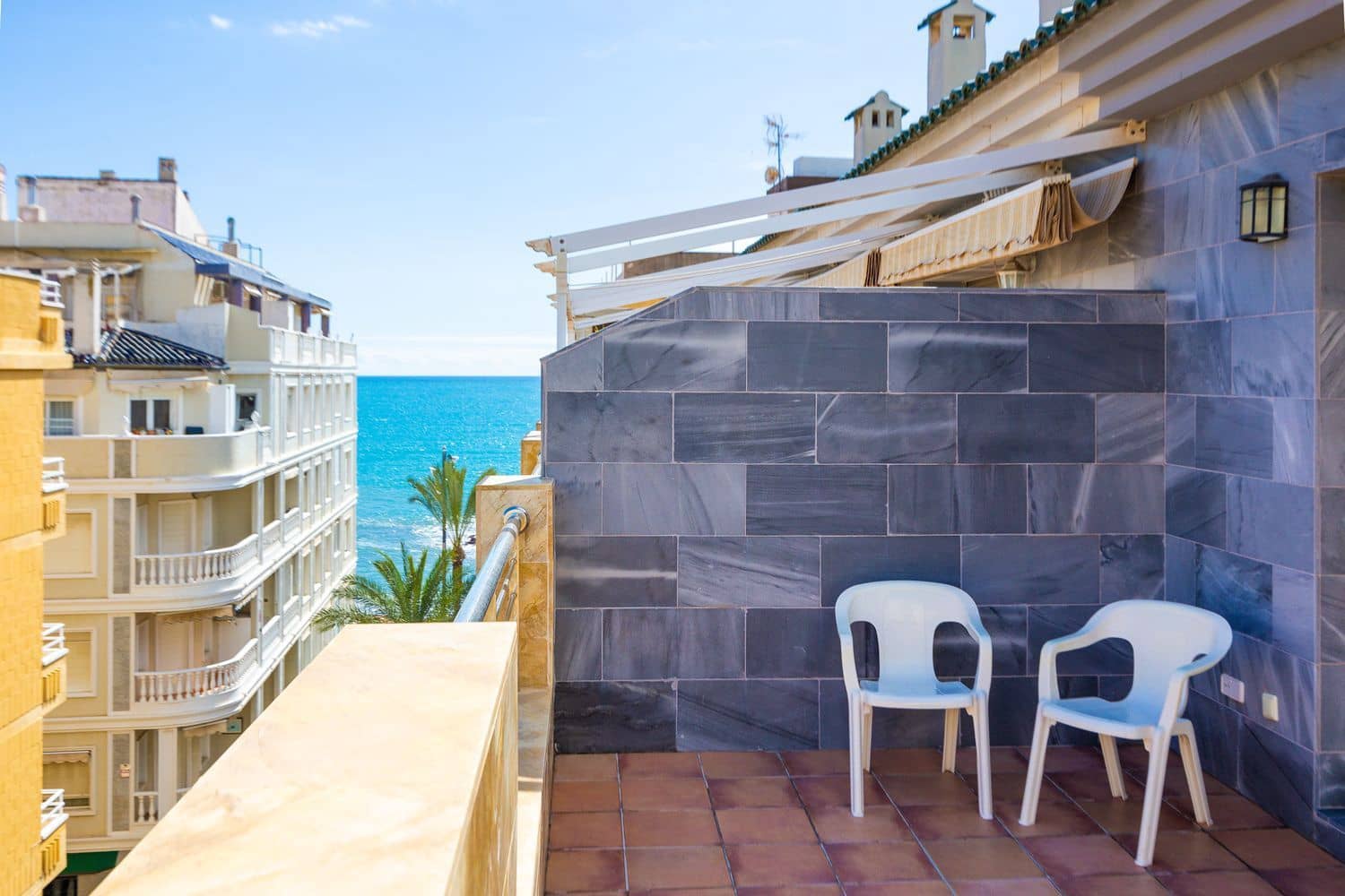 2 sovrum Lägenhet till salu i Torrevieja med garage - 235 000 € (Ref: 9673725)