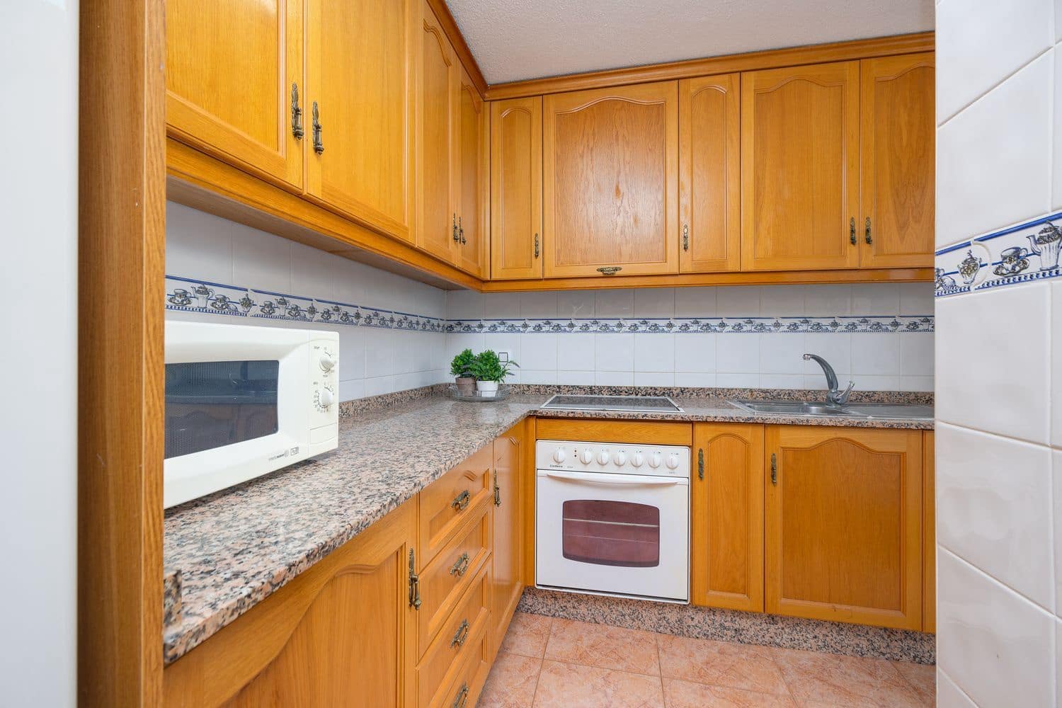 2 quarto Apartamento para venda em Torrevieja com garagem - 159 000 € (Ref: 9694706)
