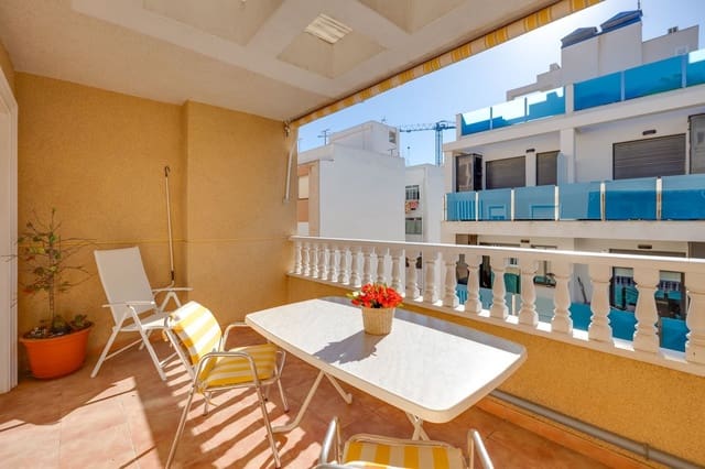 2 quarto Apartamento para venda em Las Piscinas Naturales, Torrevieja com garagem - 159 000 € (Ref: 9694706)