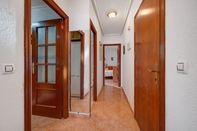 2 quarto Apartamento para venda em Las Piscinas Naturales, Torrevieja com garagem - 159 000 € (Ref: 9694706)