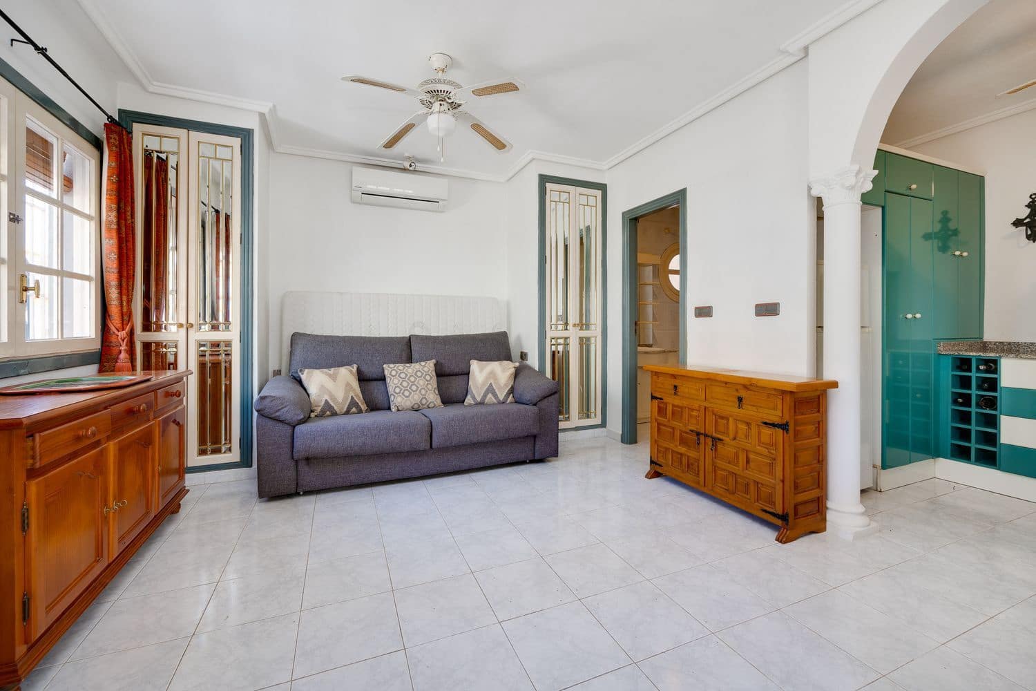 Appartement à vendre à Torrevieja avec piscine garage - 105 000 € (Ref: 9700362)