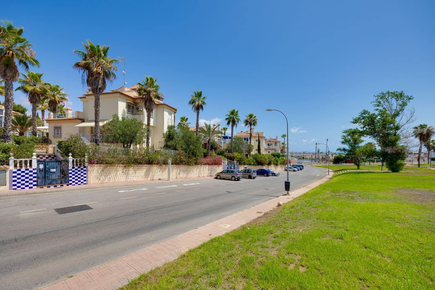 Appartement à vendre à Torrevieja avec piscine garage - 105 000 € (Ref: 9700362)