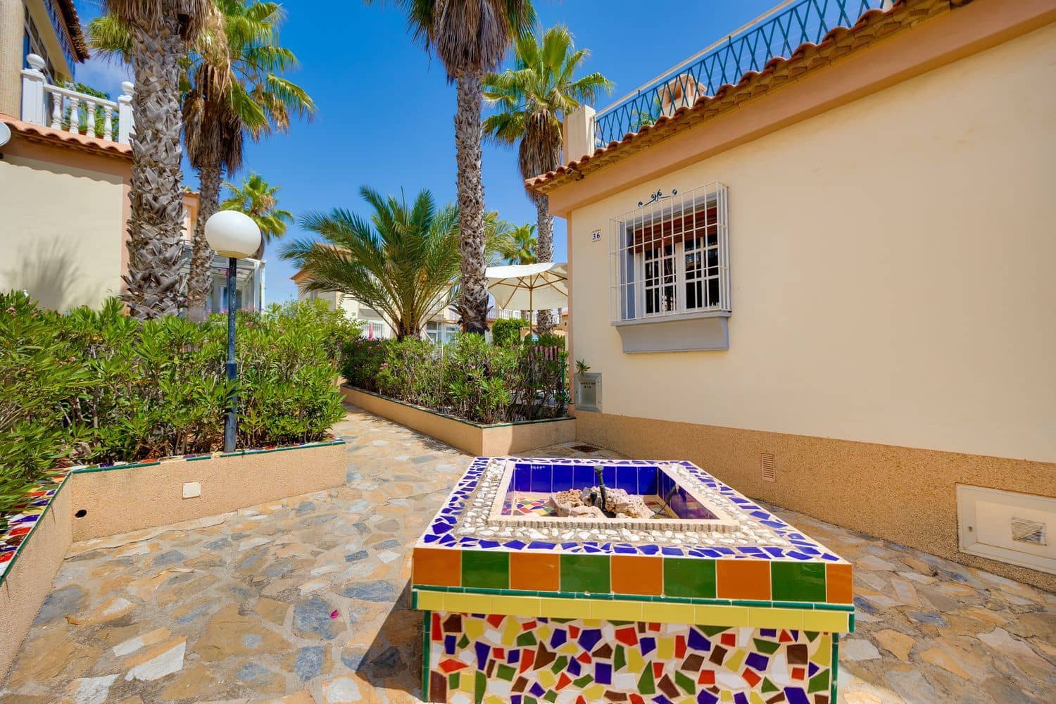 Appartement à vendre à Torrevieja avec piscine garage - 105 000 € (Ref: 9700362)