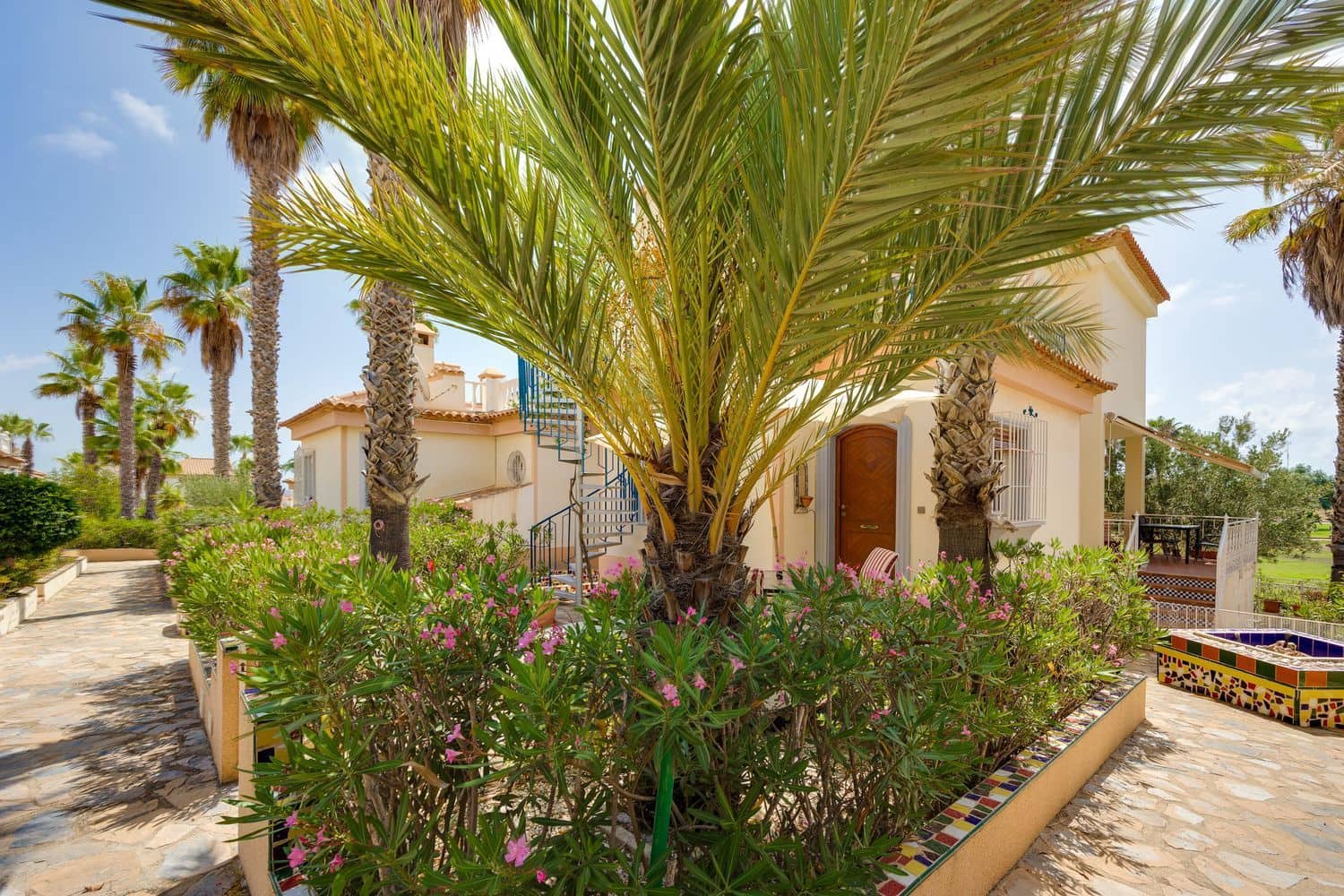 Appartement à vendre à Torrevieja avec piscine garage - 105 000 € (Ref: 9700362)