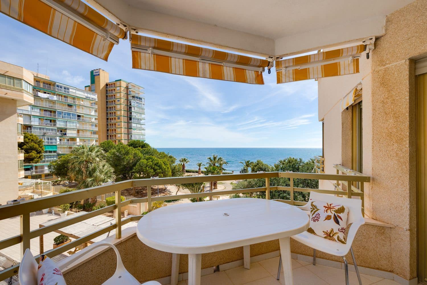 1 soveværelse Lejlighed til salg i Playa de Muchavista med swimmingpool garage - € 289.000 (Ref: 9700363)