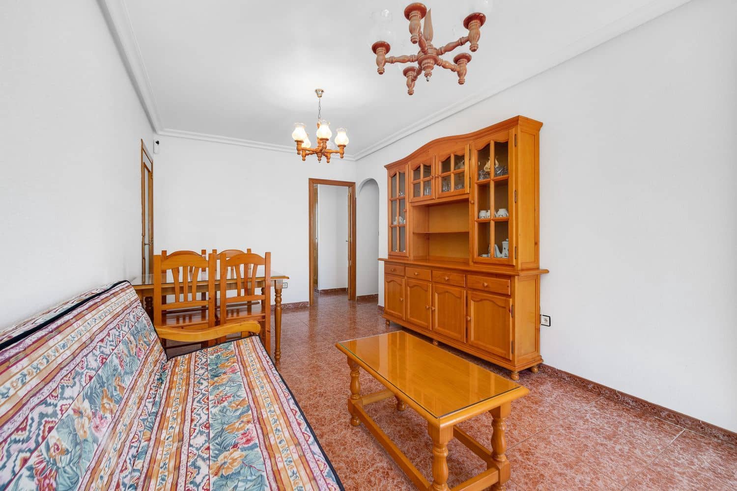 3 sypialnia Dom na sprzedaż w Torrevieja z basenem garażem - 215 000 € (Ref: 9709487)