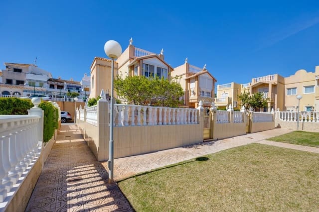 3 slaapkamer Huis te koop in Torreblanca, Torrevieja met zwembad garage - € 215.000 (Ref: 9709487)