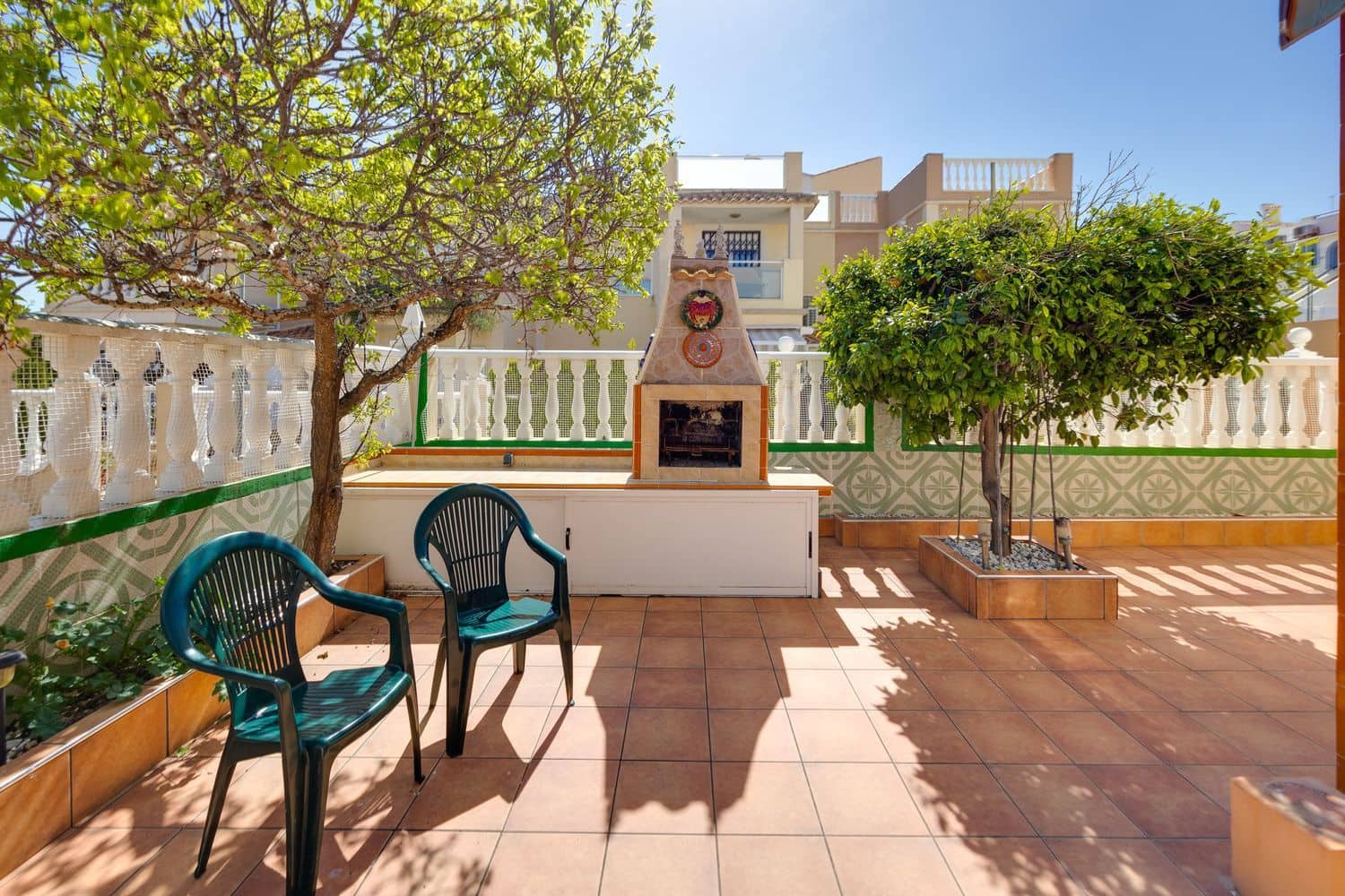 3 sypialnia Dom na sprzedaż w Torrevieja z basenem garażem - 215 000 € (Ref: 9709487)