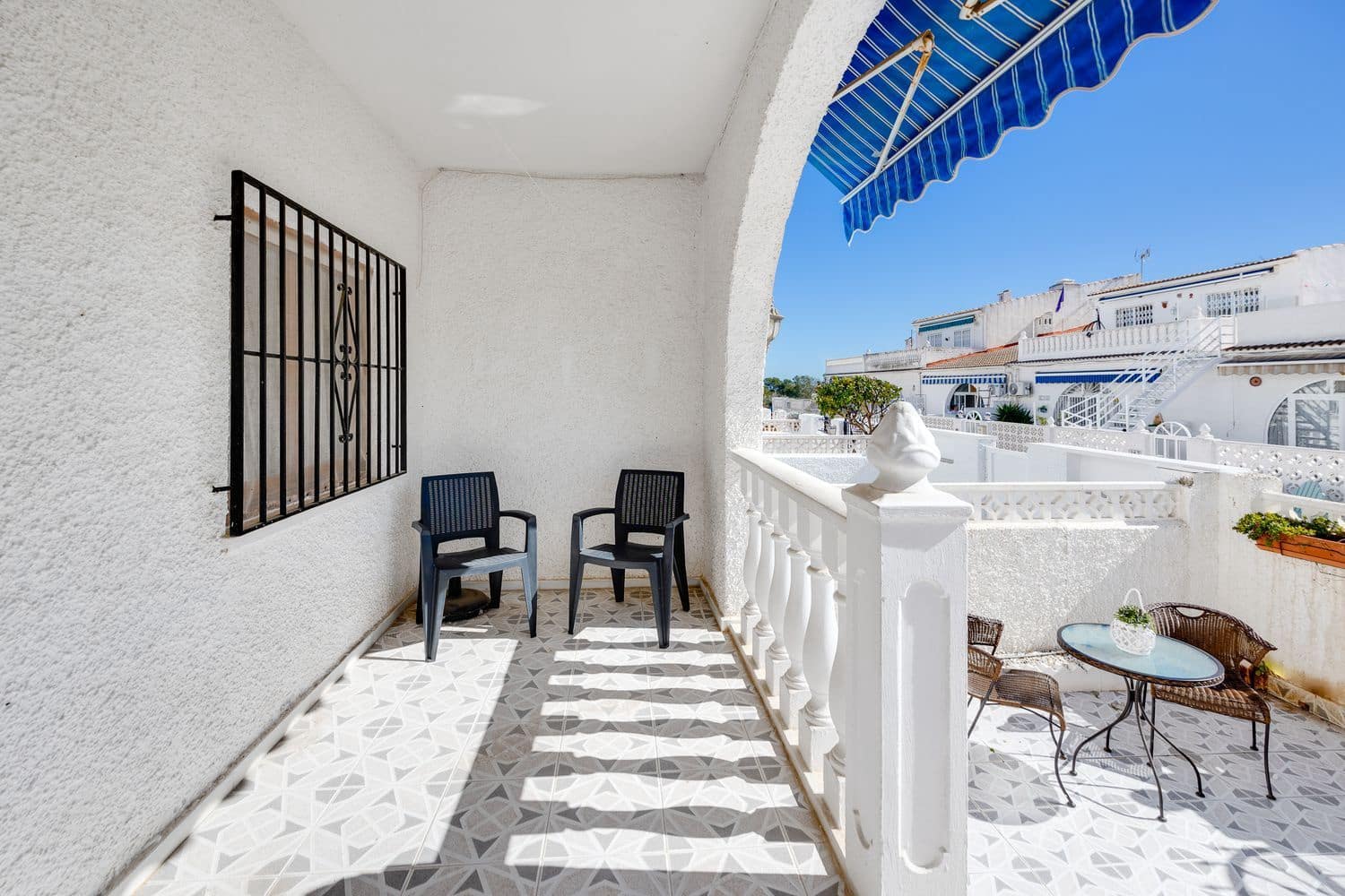 1 Zimmer Haus zu verkaufen in Torrevieja mit Garage - 86.000 € (Ref: 9714330)