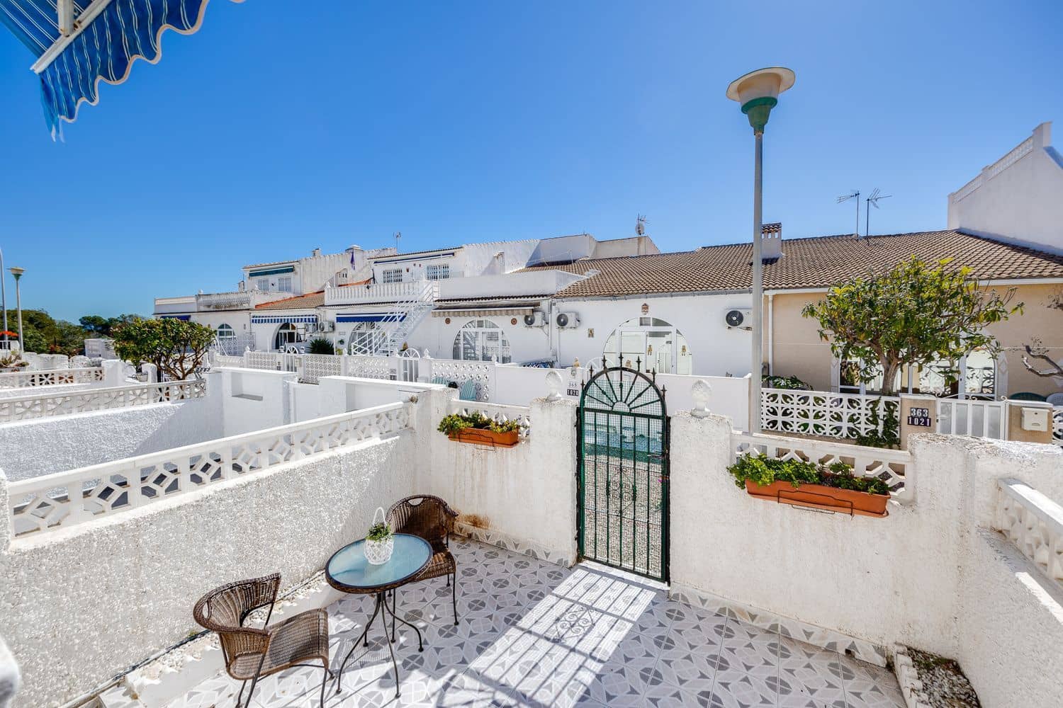 1 Zimmer Haus zu verkaufen in Torrevieja mit Garage - 86.000 € (Ref: 9714330)