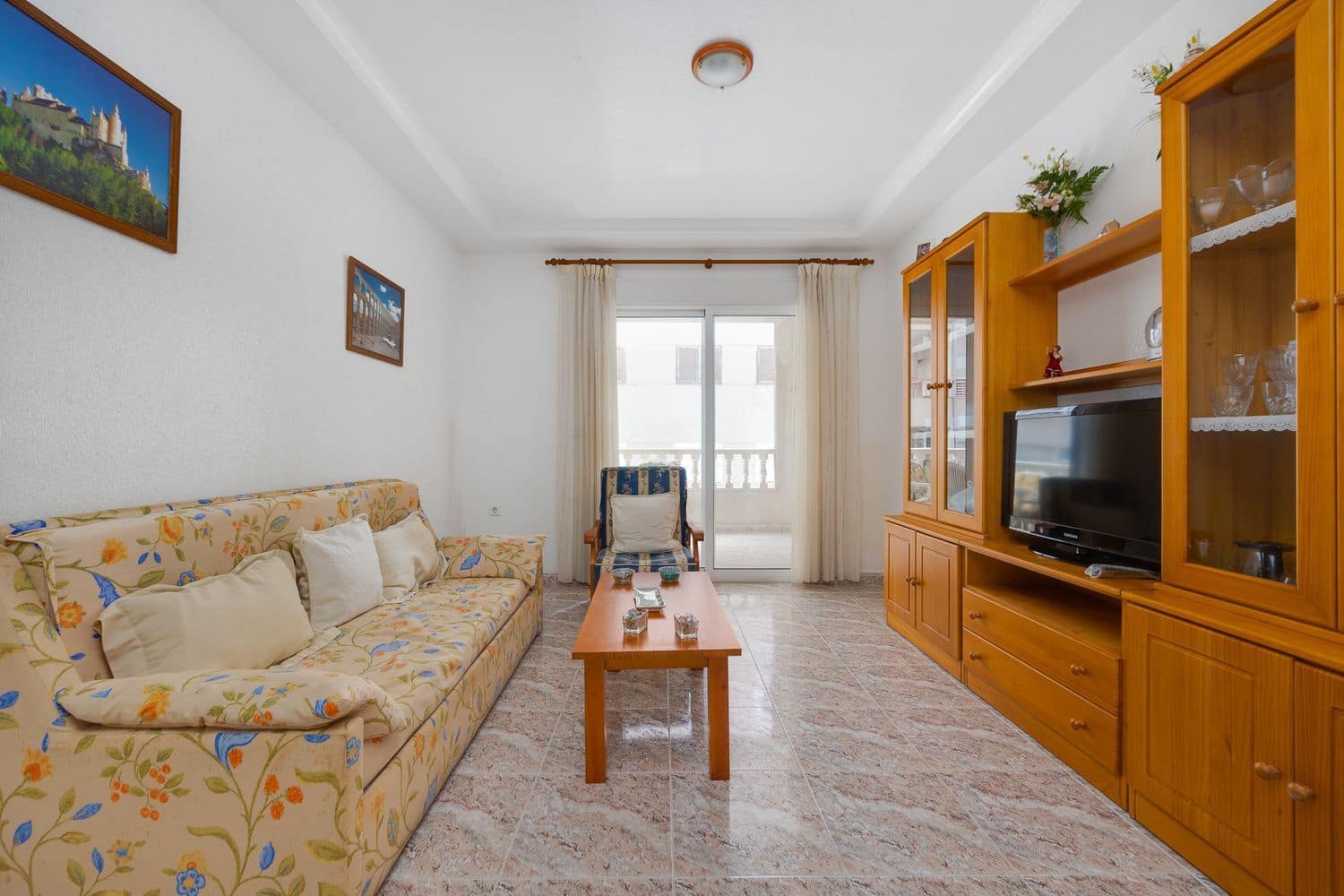 2 bedroom Apartment for sale in Torrevieja with garage - € 149,000 (Ref: 9719485)