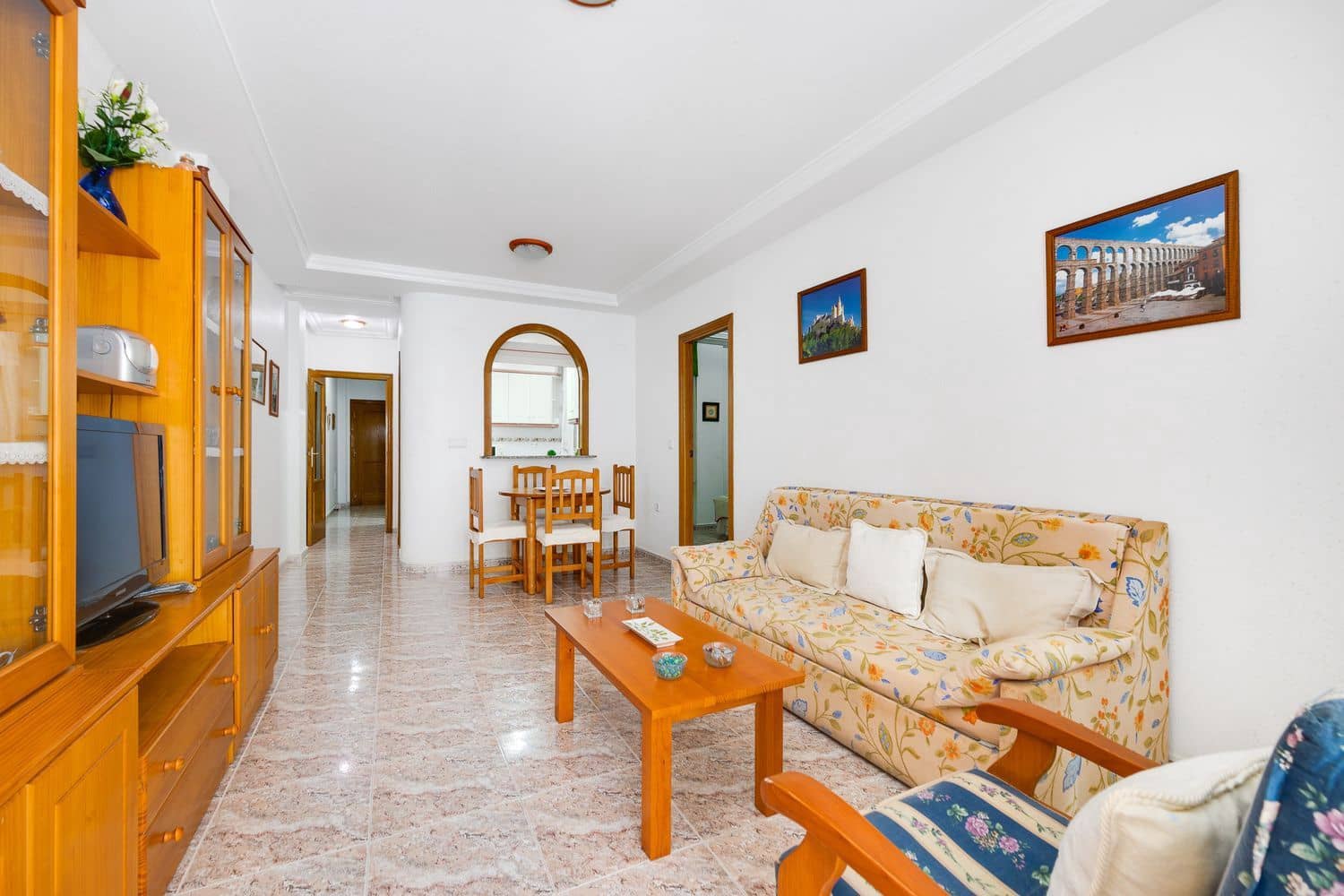 2 bedroom Apartment for sale in Torrevieja with garage - € 149,000 (Ref: 9719485)