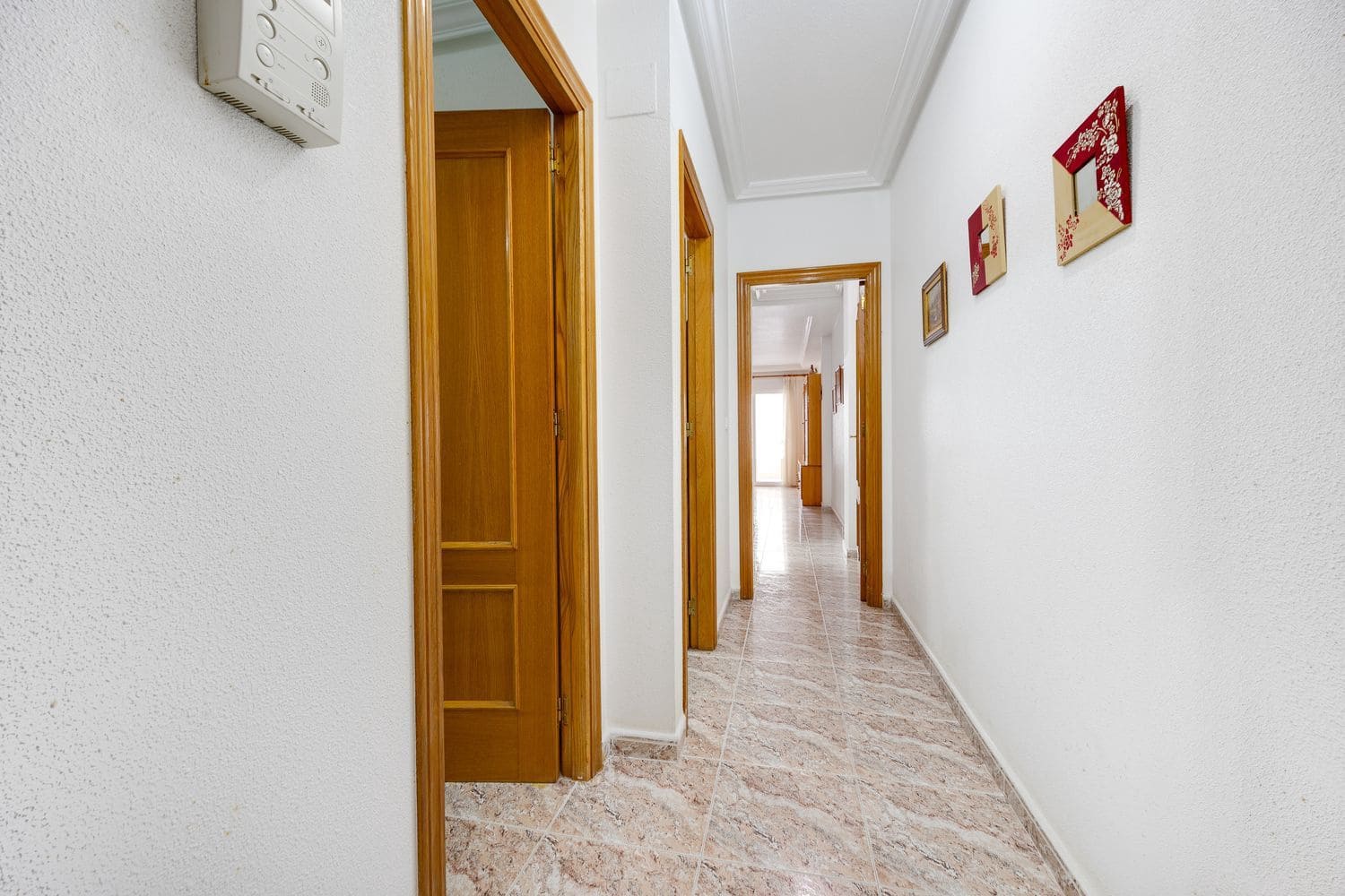 2 bedroom Apartment for sale in Torrevieja with garage - € 149,000 (Ref: 9719485)