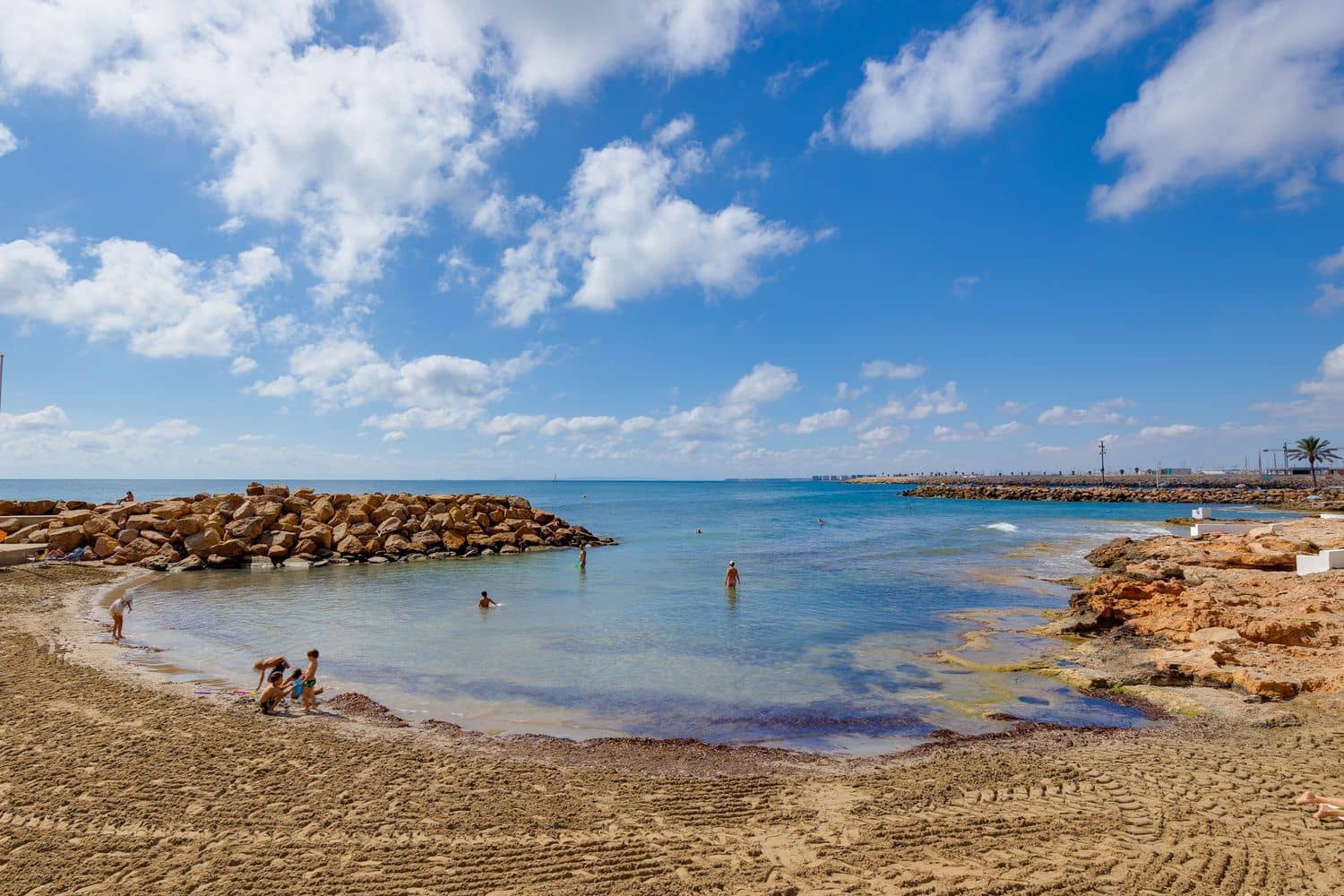 2 bedroom Apartment for sale in Torrevieja with garage - € 149,000 (Ref: 9719485)