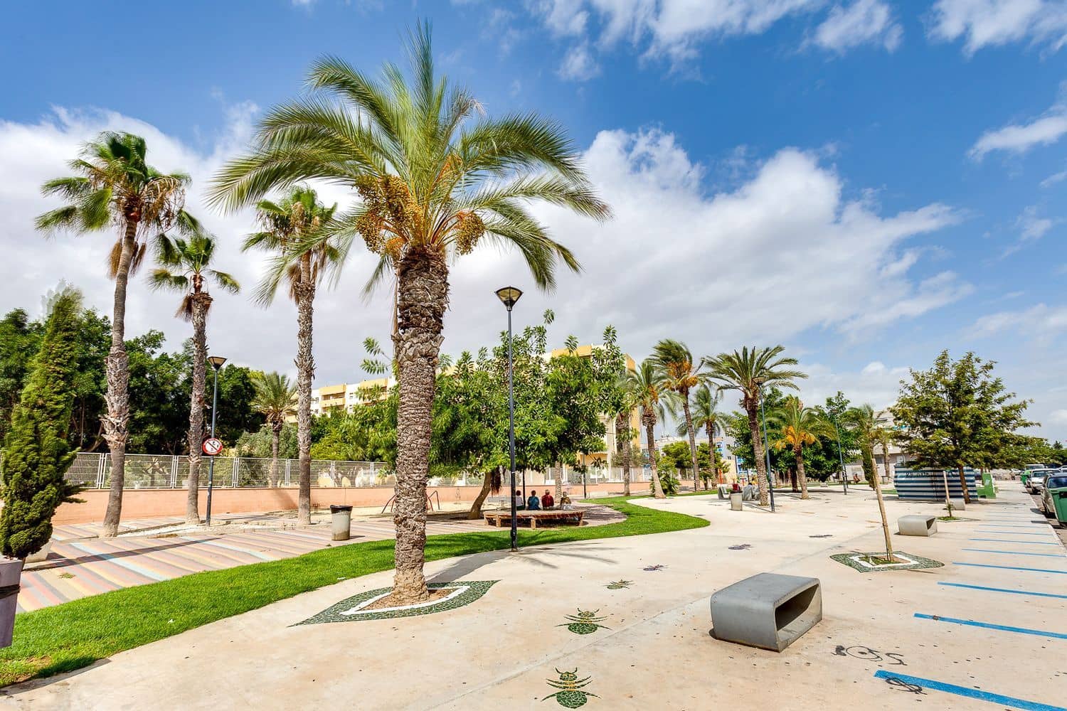 2 bedroom Apartment for sale in Torrevieja with garage - € 149,000 (Ref: 9719485)