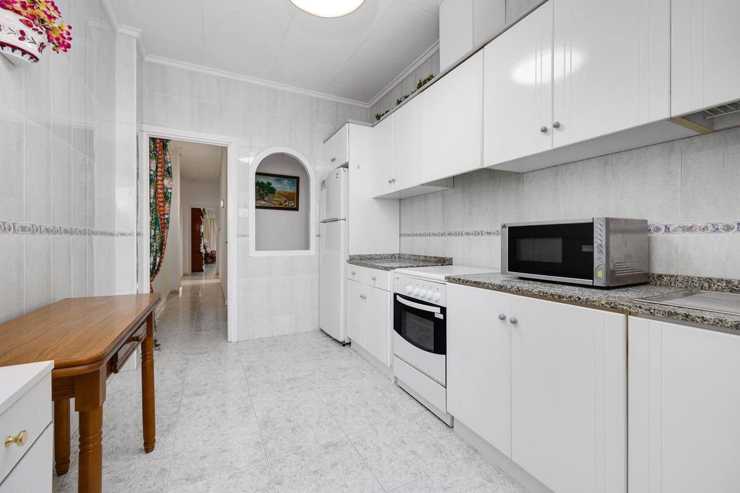 4 bedroom Apartment for sale in Torrevieja with garage - € 153,000 (Ref: 9731573)