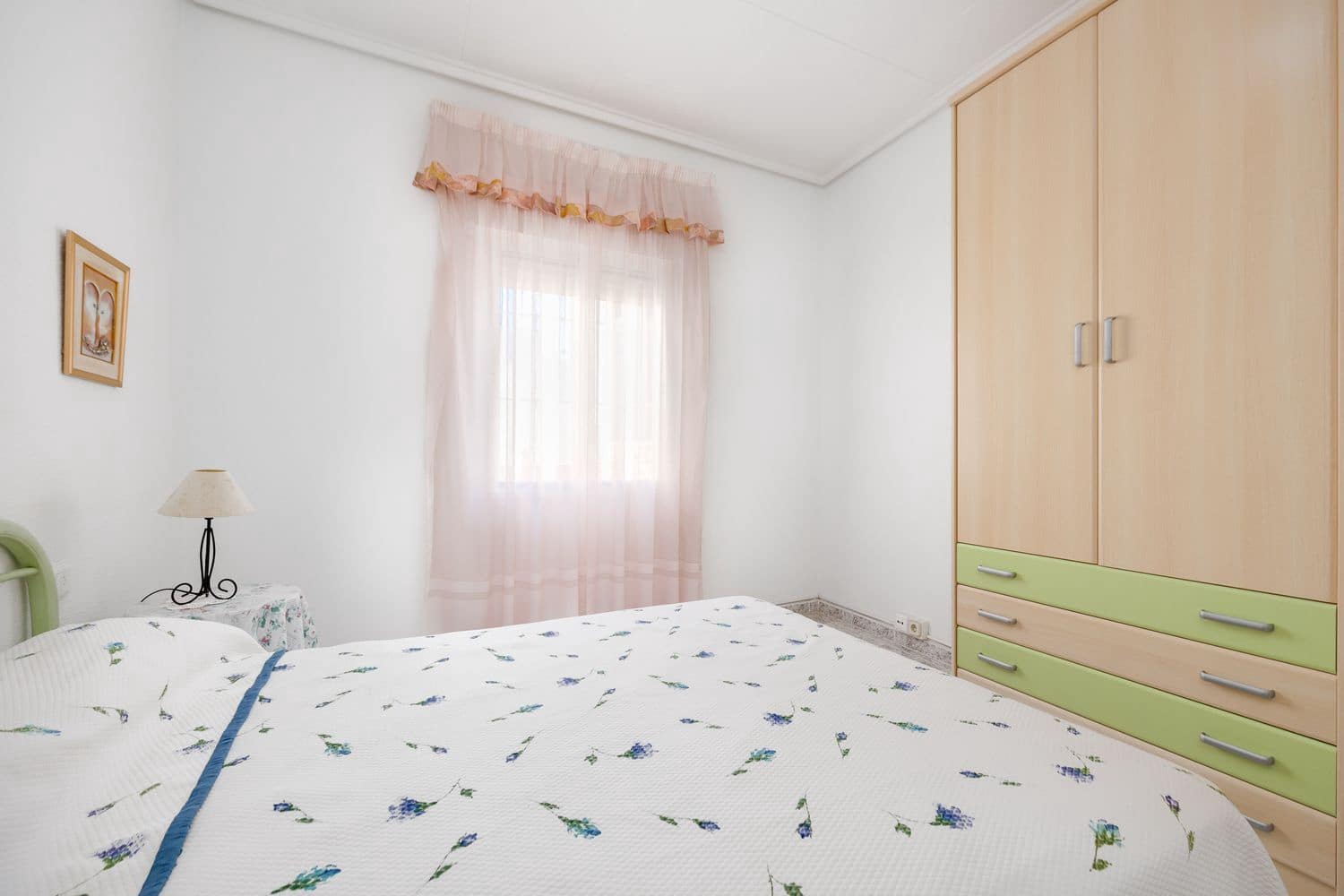 4 bedroom Apartment for sale in Torrevieja with garage - € 153,000 (Ref: 9731573)