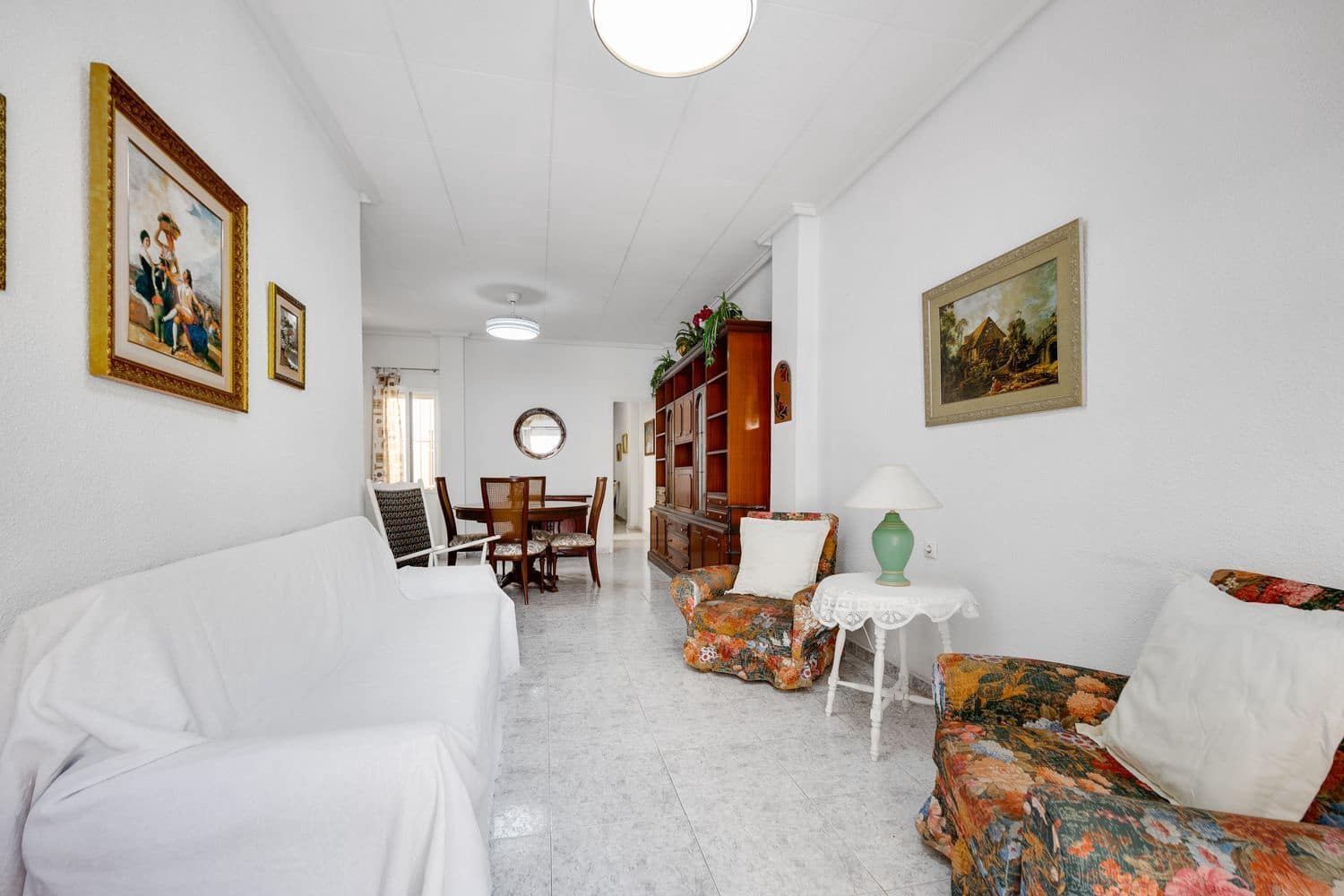 4 bedroom Apartment for sale in Torrevieja with garage - € 153,000 (Ref: 9731573)