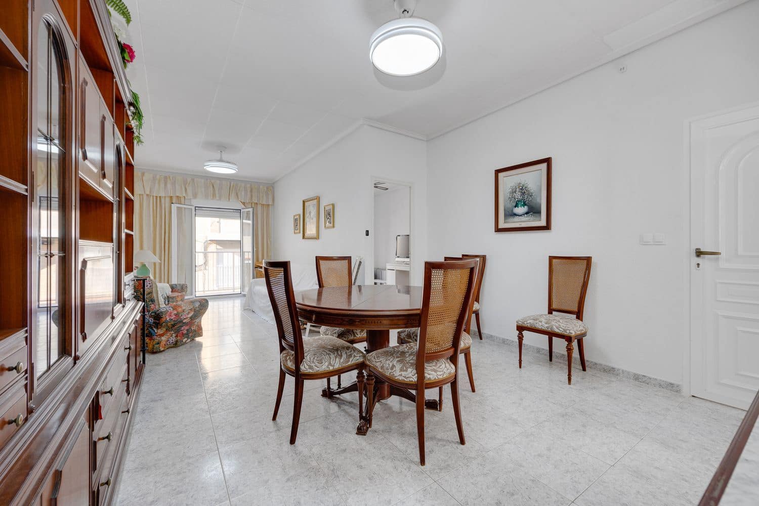 4 bedroom Apartment for sale in Torrevieja with garage - € 153,000 (Ref: 9731573)