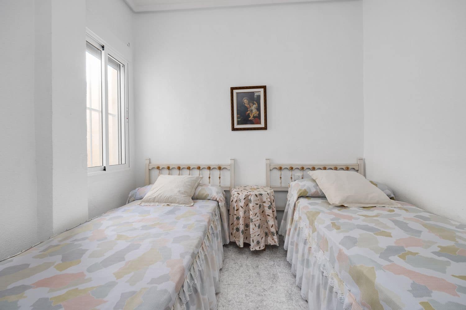 4 bedroom Apartment for sale in Torrevieja with garage - € 153,000 (Ref: 9731573)