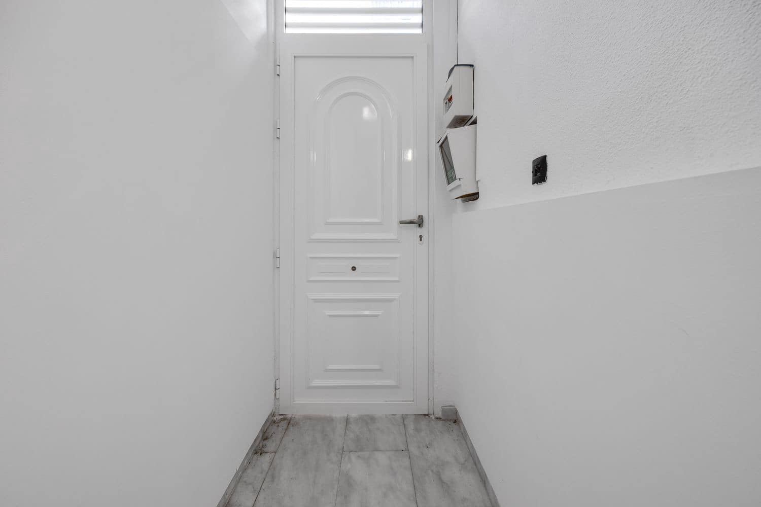 4 bedroom Apartment for sale in Torrevieja with garage - € 153,000 (Ref: 9731573)