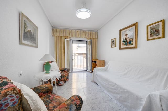 4 bedroom Apartment for sale in Las Piscinas Naturales, Torrevieja with garage - € 153,000 (Ref: 9731573)