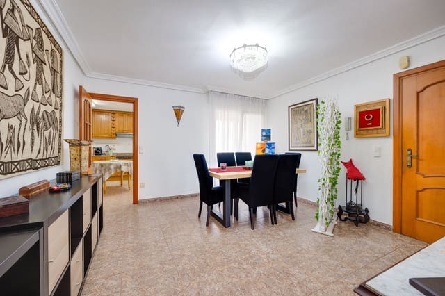 Apartamento de 3 habitaciones en Centro - Muelle Pesquero, Torrevieja en venta con garaje - 190.000 € (Ref: 9731574)
