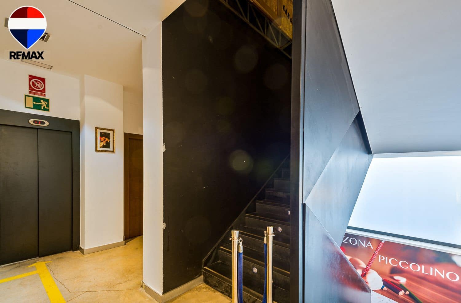 Kommersiell til salgs i Alicante by - € 2 985 000 (Ref: 9735022)