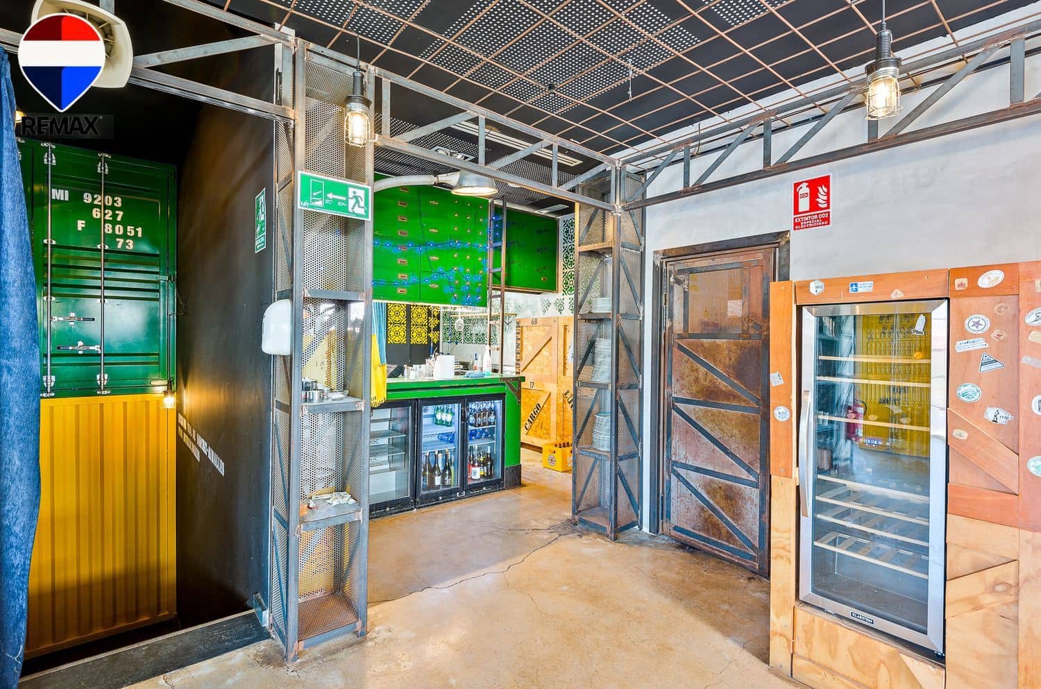 Kommersiell til salgs i Alicante by - € 2 985 000 (Ref: 9735022)