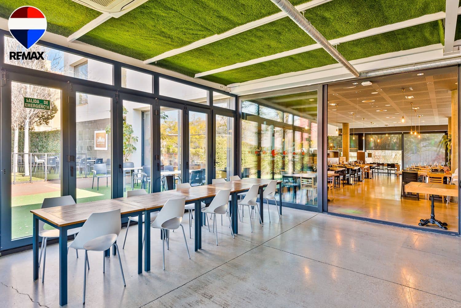 Kommersiell til salgs i Alicante by - € 2 985 000 (Ref: 9735022)