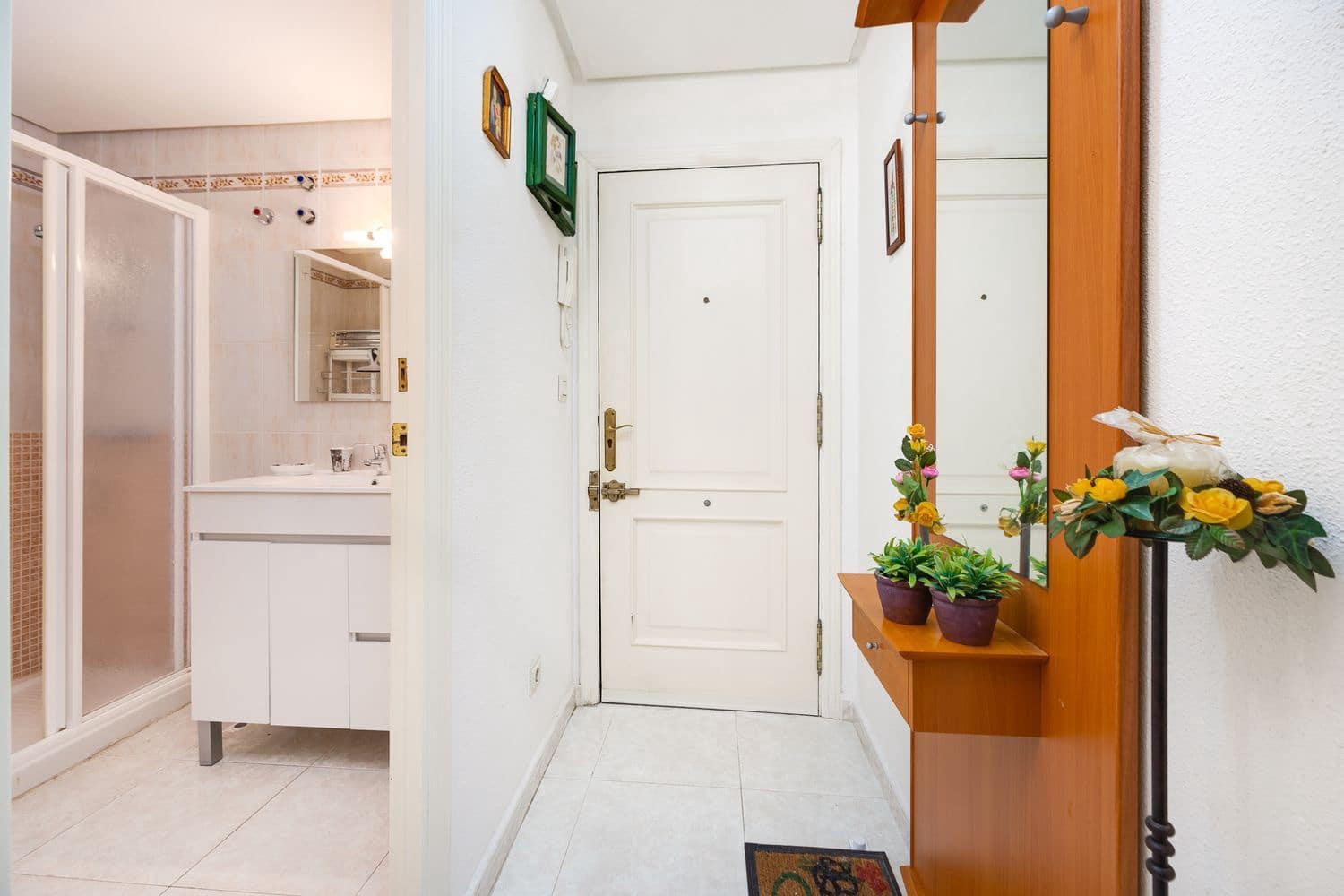 1 Zimmer Apartment zu verkaufen in Torrevieja mit Pool Garage - 122.000 € (Ref: 9735023)