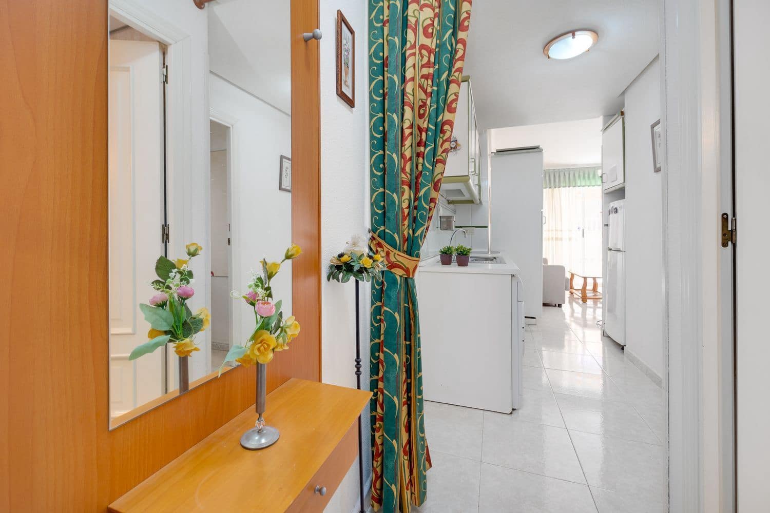 1 Zimmer Apartment zu verkaufen in Torrevieja mit Pool Garage - 122.000 € (Ref: 9735023)