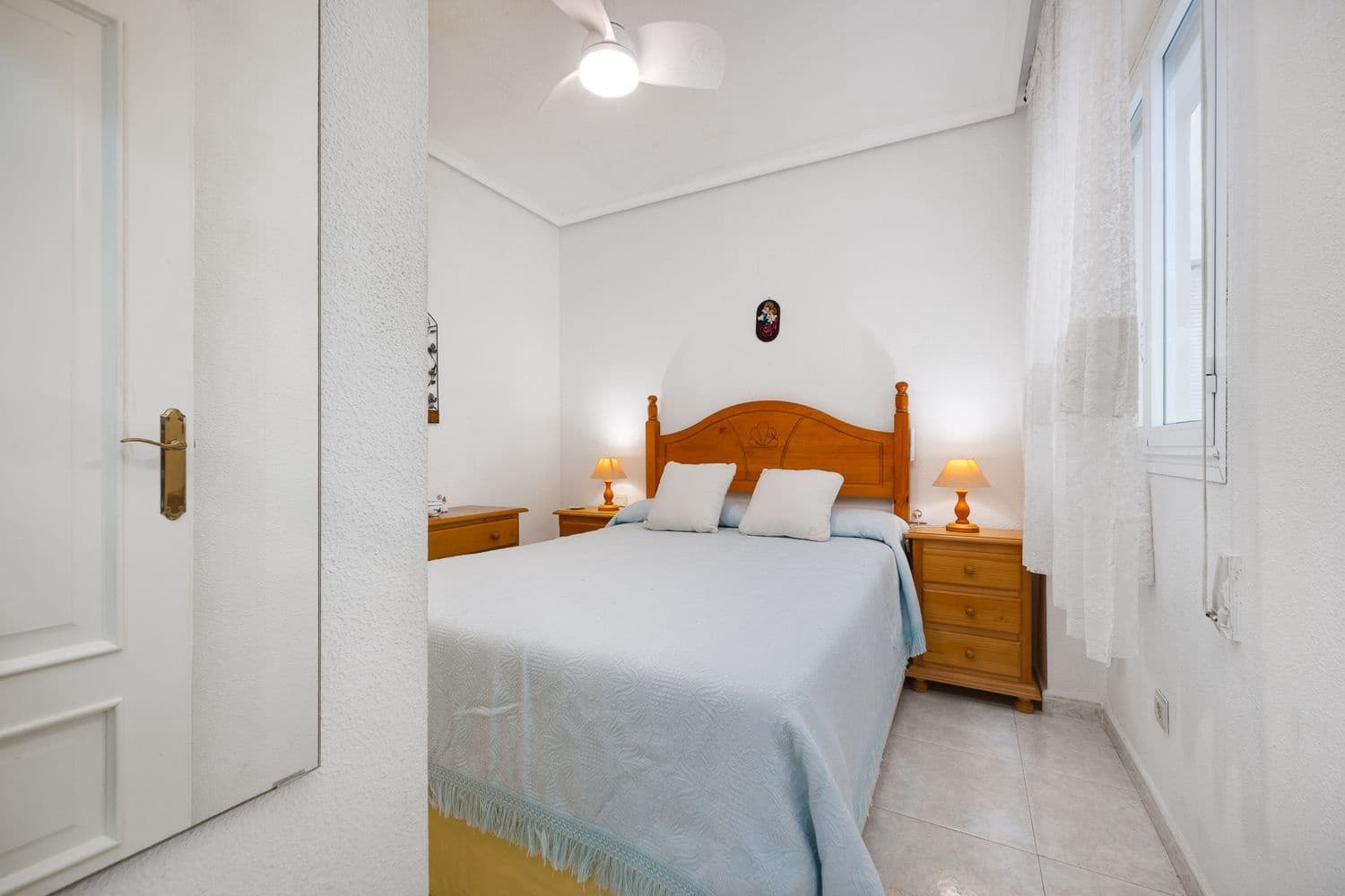 1 Zimmer Apartment zu verkaufen in Torrevieja mit Pool Garage - 122.000 € (Ref: 9735023)