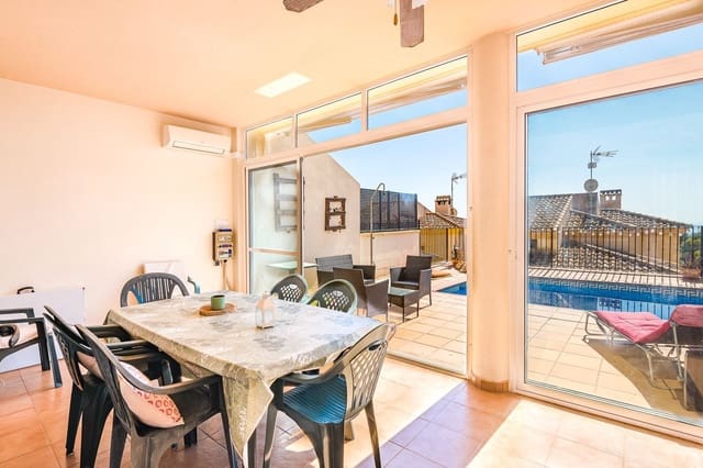 5 soveværelse Byhus til salg i Aguas de Busot / Aigües med swimmingpool garage - € 340.000 (Ref: 9737929)