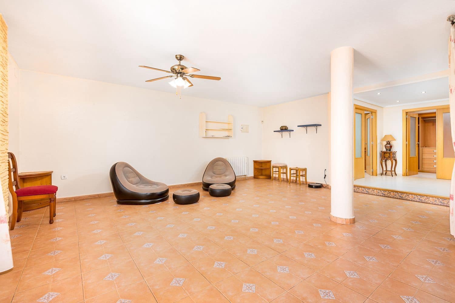 5 bedroom Townhouse for sale in Aguas de Busot / Aigues with pool garage - € 340,000 (Ref: 9737929)