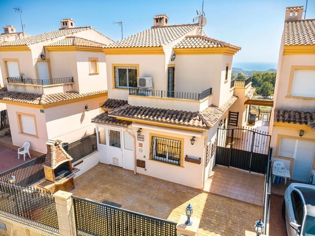 5 soveværelse Byhus til salg i Aguas de Busot / Aigües med swimmingpool garage - € 340.000 (Ref: 9737929)