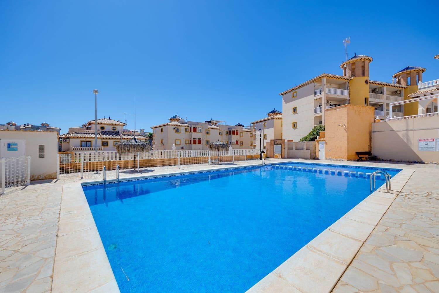 2 bedroom Apartment for sale in Orihuela Costa with pool garage - € 149,000 (Ref: 9745220)