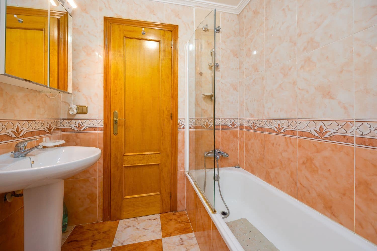 2 bedroom Apartment for sale in Orihuela Costa with pool garage - € 149,000 (Ref: 9745220)