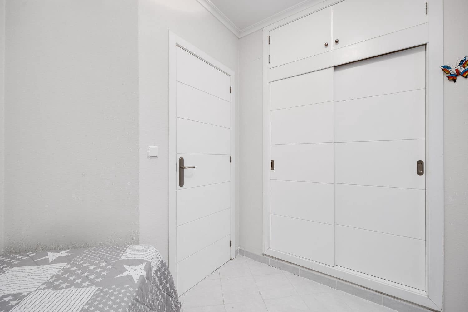 3 sypialnia Apartament na sprzedaż w Orihuela Costa z basenem garażem - 289 000 € (Ref: 9751445)