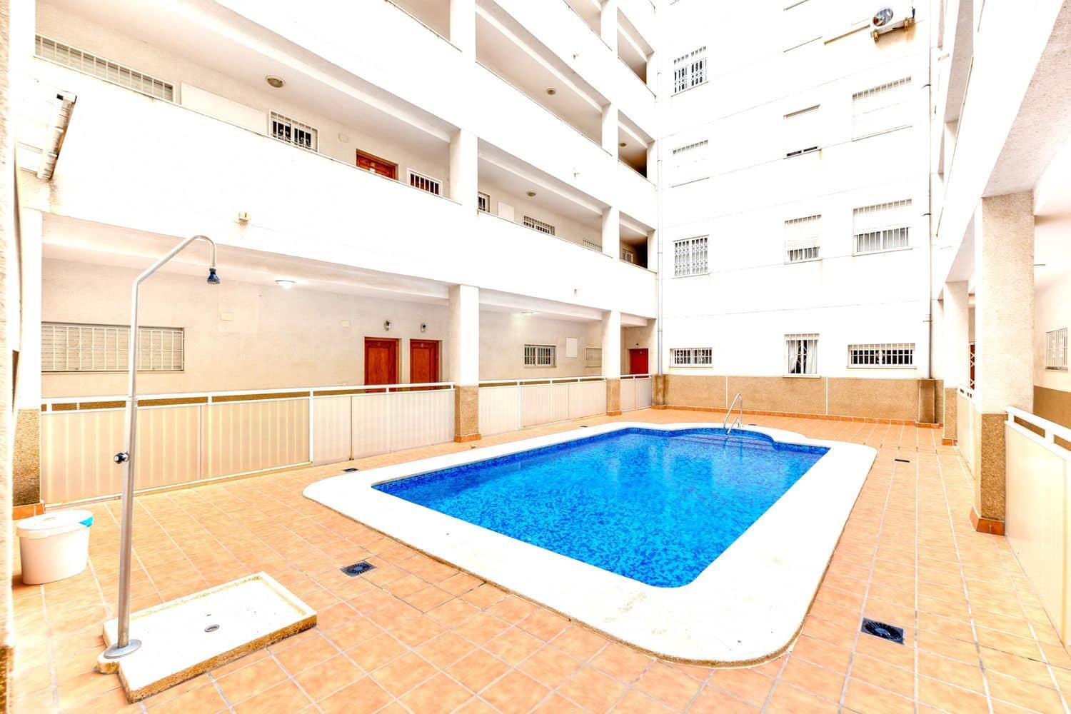 2 camera da letto Appartamento in vendita in Torrevieja con piscina garage - 145.000 € (Rif: 9772676)