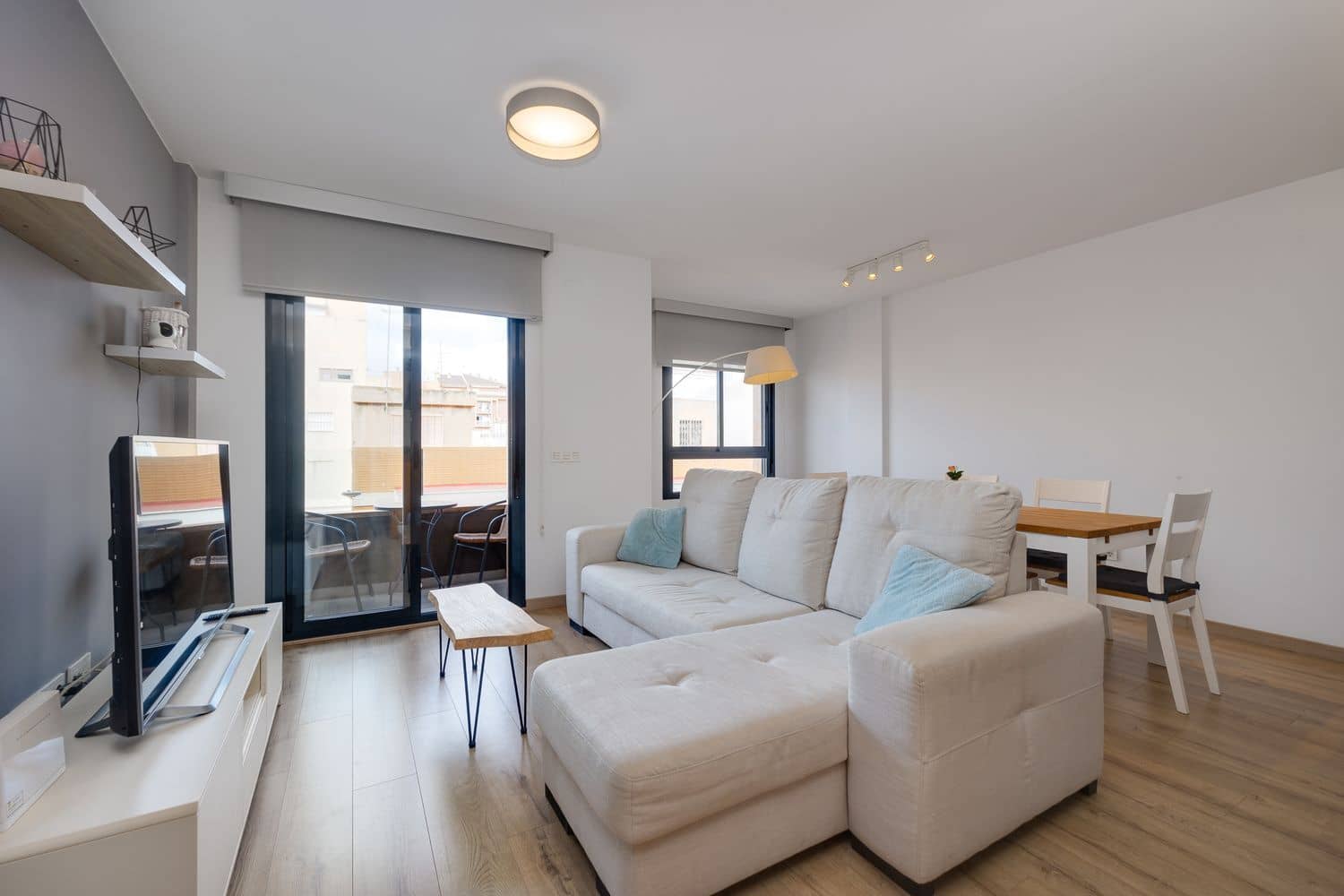 2 soverom Leilighet til salgs i Torrevieja med garasje - € 190 000 (Ref: 9788078)