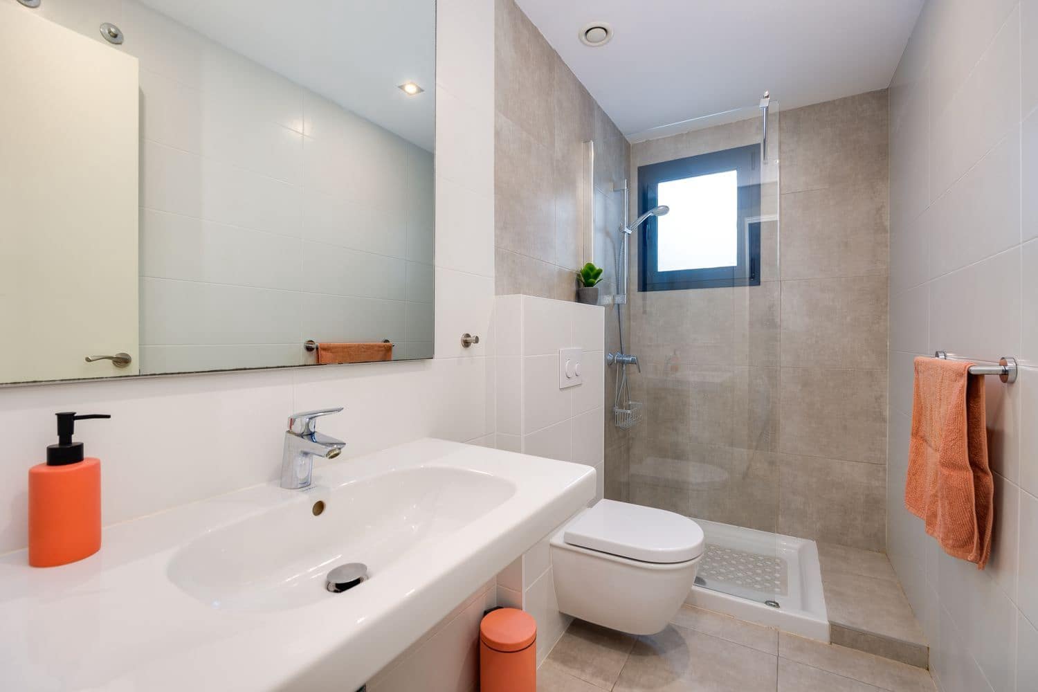 2 soverom Leilighet til salgs i Torrevieja med garasje - € 190 000 (Ref: 9788078)