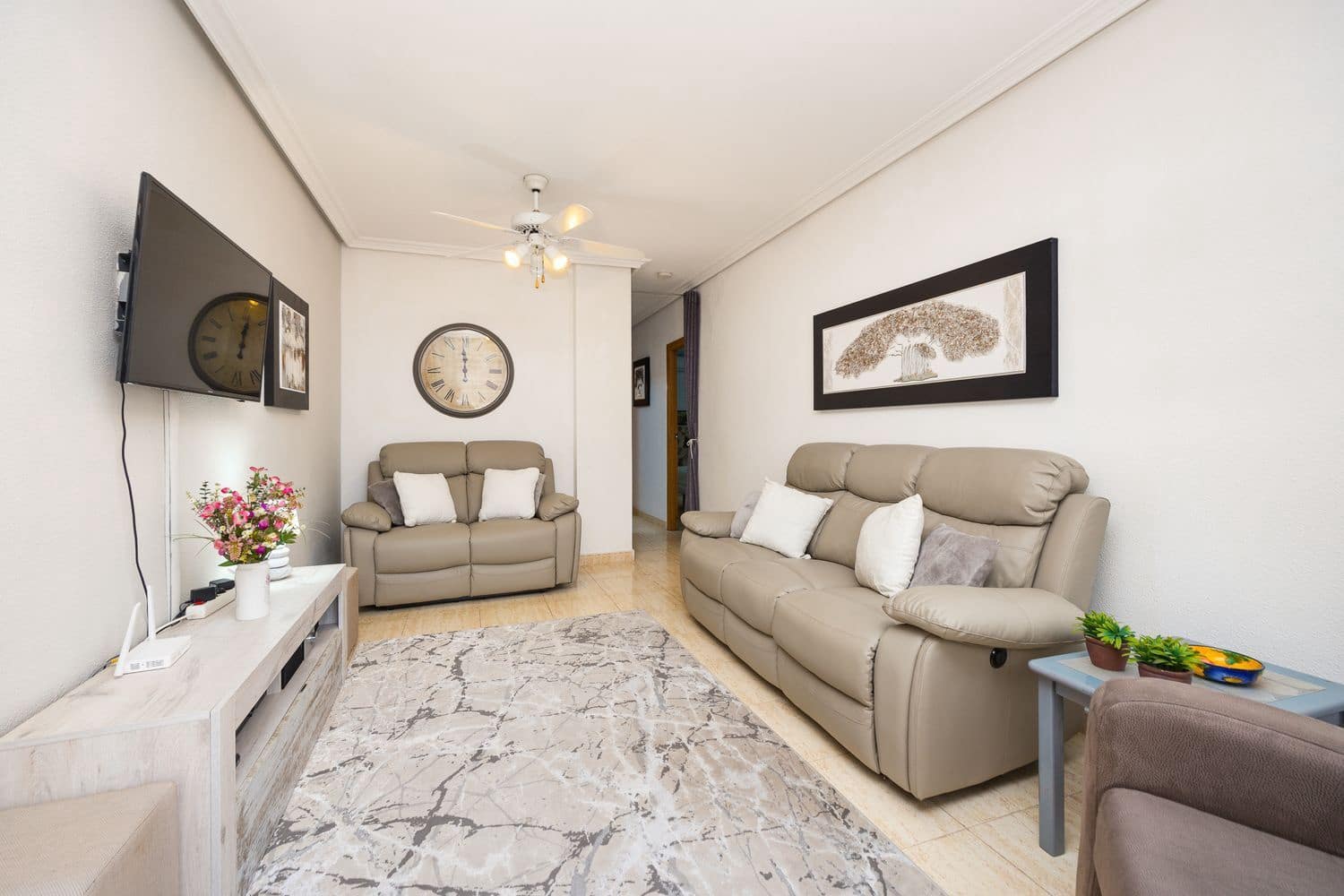 1 makuuhuone Huoneisto myytävänä paikassa Torrevieja mukana 
autotalli - 119 000 € (Ref: 9793860)