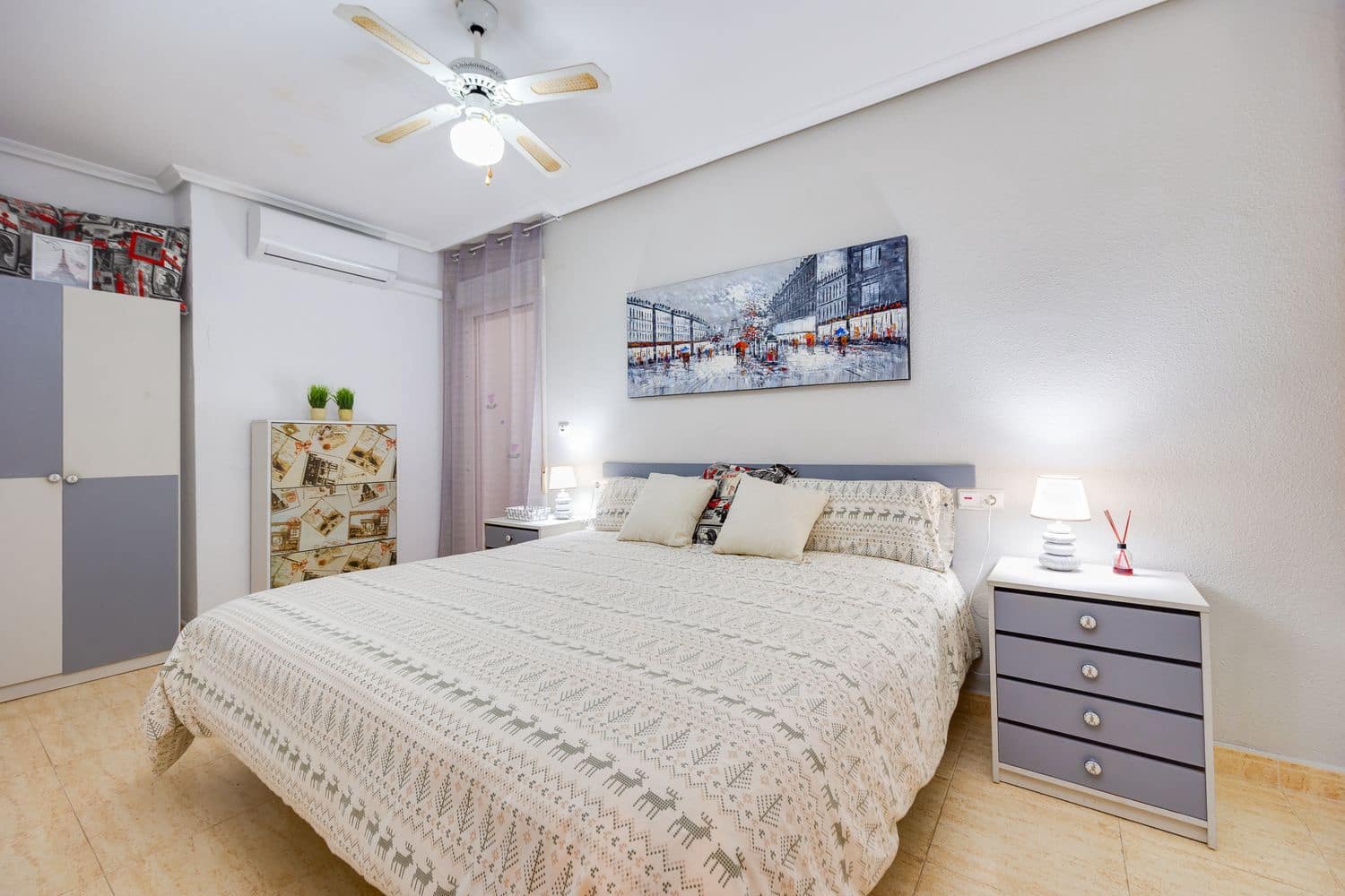 1 makuuhuone Huoneisto myytävänä paikassa Torrevieja mukana 
autotalli - 119 000 € (Ref: 9793860)