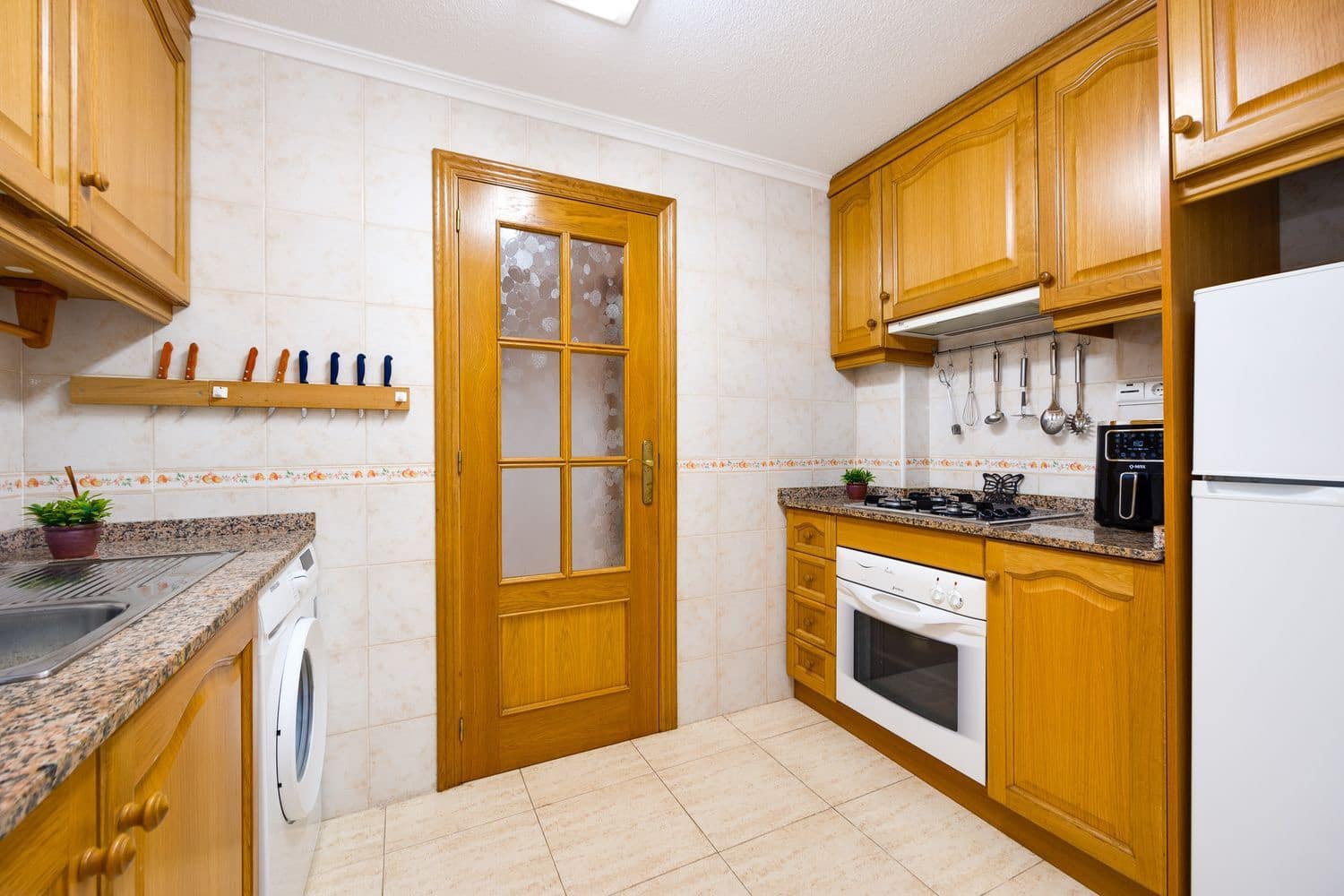 1 makuuhuone Huoneisto myytävänä paikassa Torrevieja mukana 
autotalli - 119 000 € (Ref: 9793860)