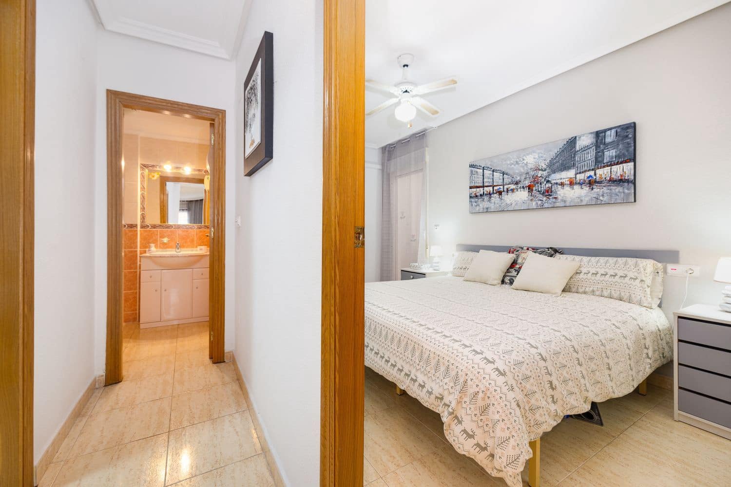 1 makuuhuone Huoneisto myytävänä paikassa Torrevieja mukana 
autotalli - 119 000 € (Ref: 9793860)