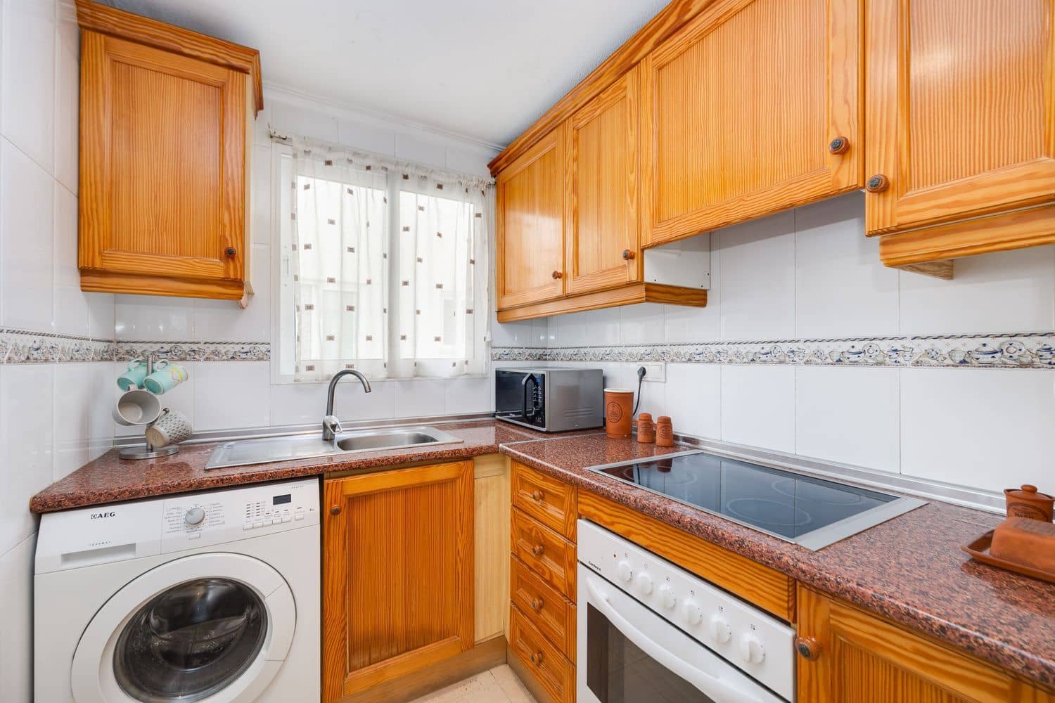 2 quarto Apartamento para venda em Torrevieja com piscina garagem - 105 000 € (Ref: 9798529)