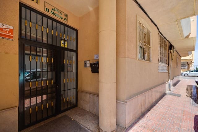 2 quarto Apartamento para venda em El Molino, Torrevieja com piscina garagem - 105 000 € (Ref: 9798529)