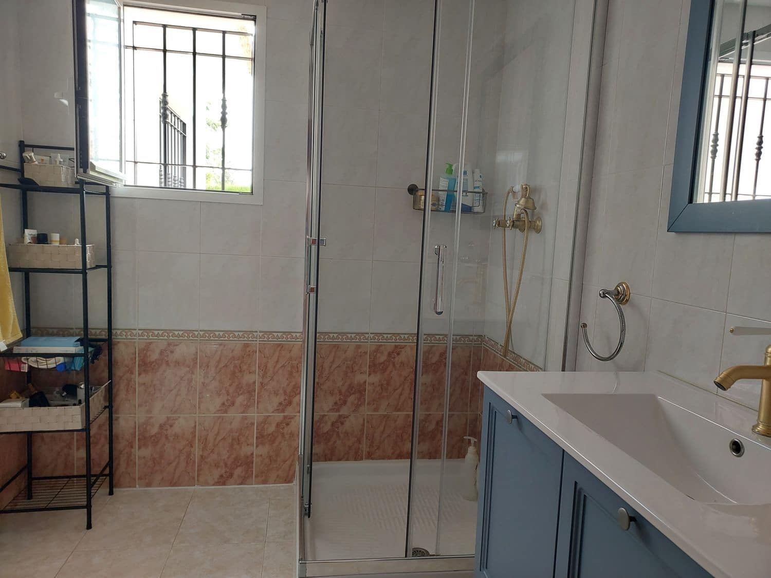 4 sypialnia Willa na sprzedaż w Muchamiel / Mutxamel z basenem garażem - 585 000 € (Ref: 9800306)