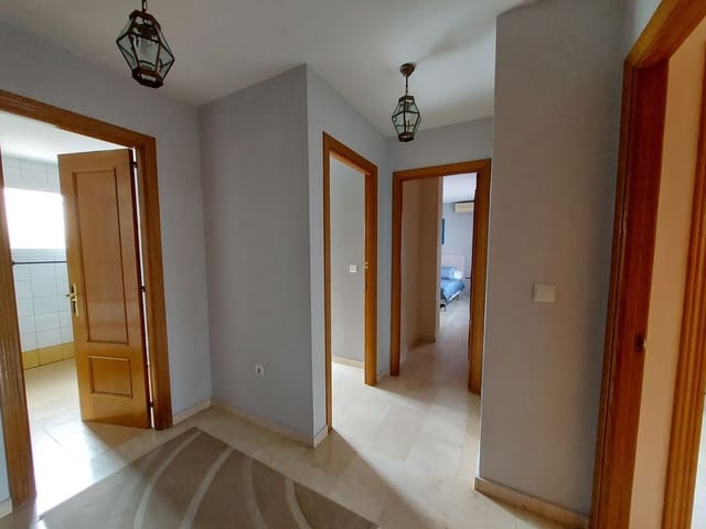 4 sypialnia Willa na sprzedaż w Muchamiel / Mutxamel z basenem garażem - 585 000 € (Ref: 9800306)